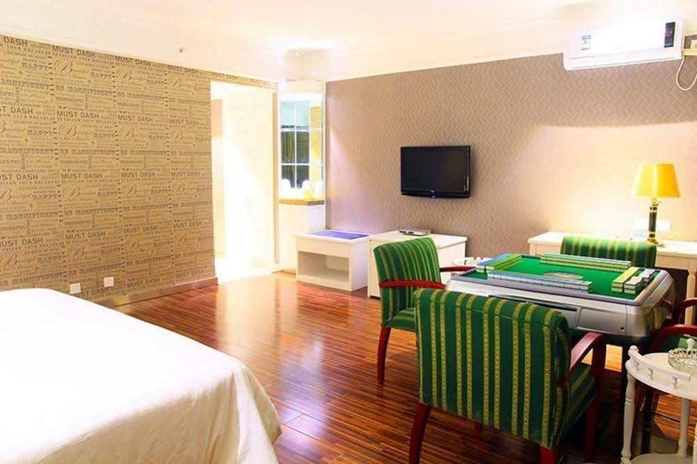 New Zhongxun Business Hotel Yueyang Екстериор снимка