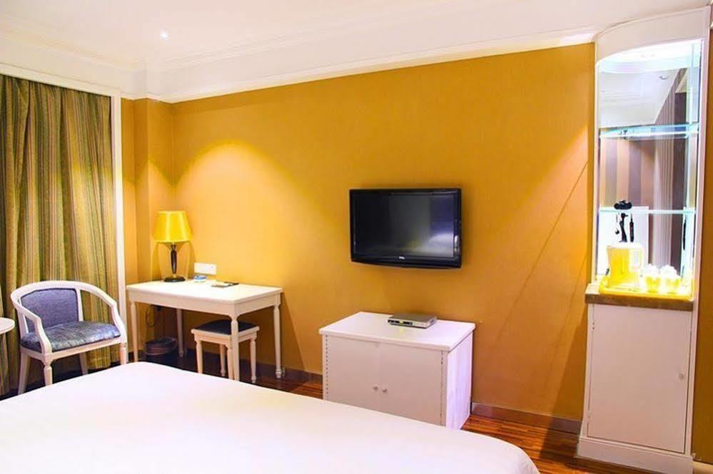 New Zhongxun Business Hotel Yueyang Екстериор снимка